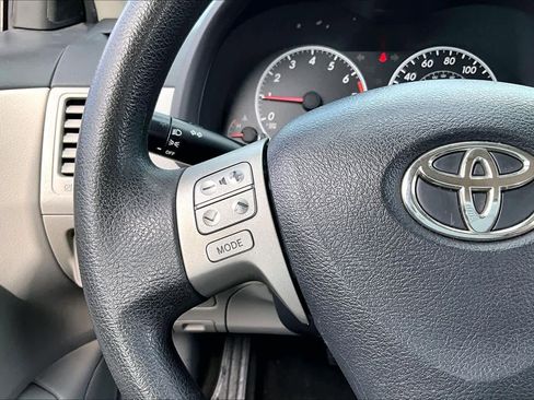 Used 2012 Toyota Corolla LE FWD image 23