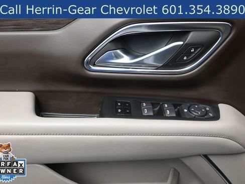 Used 2024 Chevrolet Tahoe LT RWD image 14