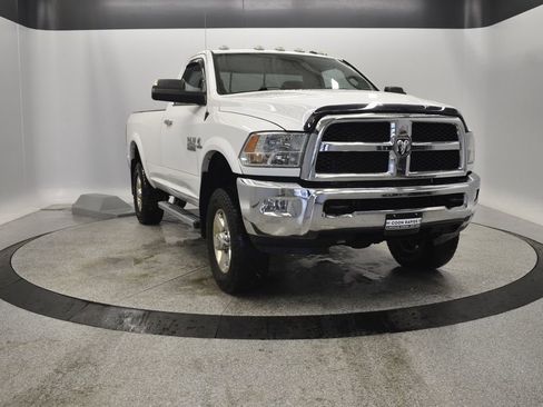 Used 2014 RAM 2500 SLT w/ Popular Equipment Group image 9