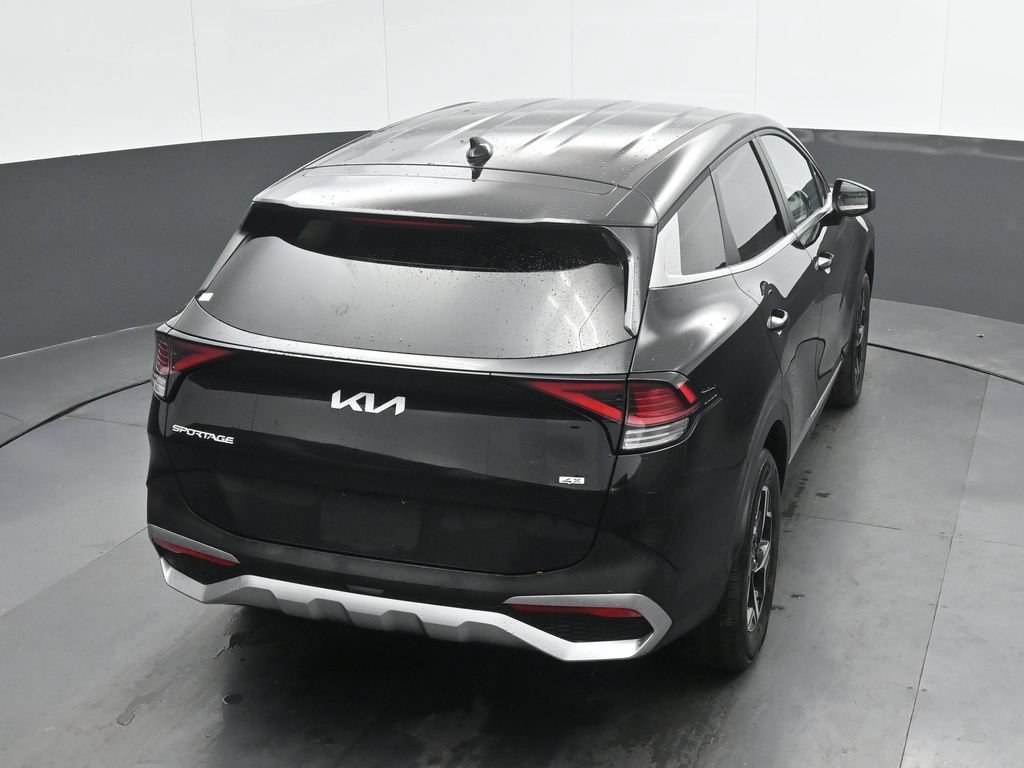 Used 2025 Kia Sportage LX AWD/4WD image 29