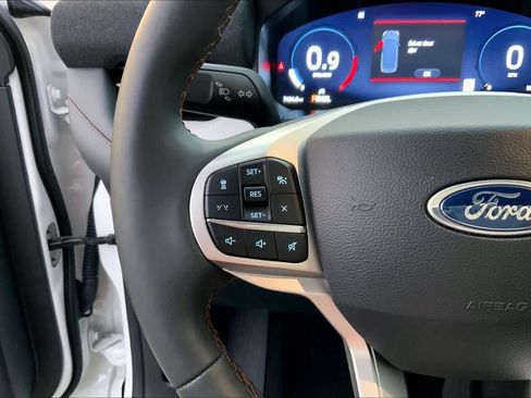 Certified 2025 Ford Explorer Active w/ Active Comfort Package RWD image 23