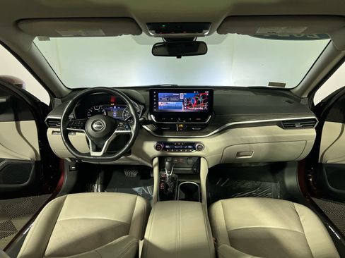 Certified 2024 Nissan Altima 2.5 SL image 9