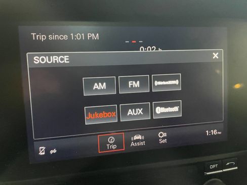 Used 2017 Porsche Macan image 38