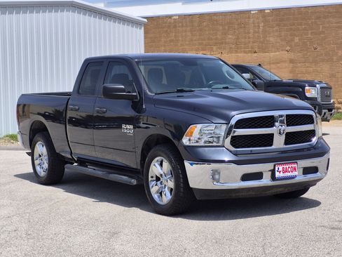 Used 2019 RAM 1500 Tradesman w/ Tradesman SXT Package RWD image 3