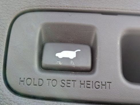 Used 2025 Honda CR-V EX-L image 13