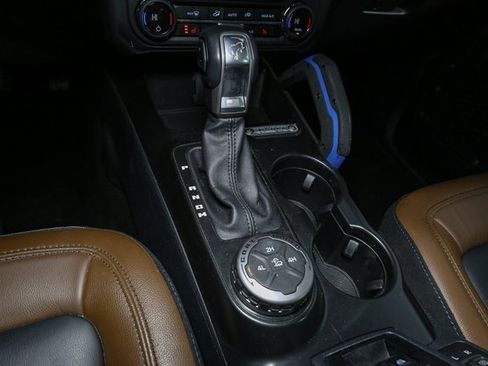 Used 2023 Ford Bronco Outer Banks image 27
