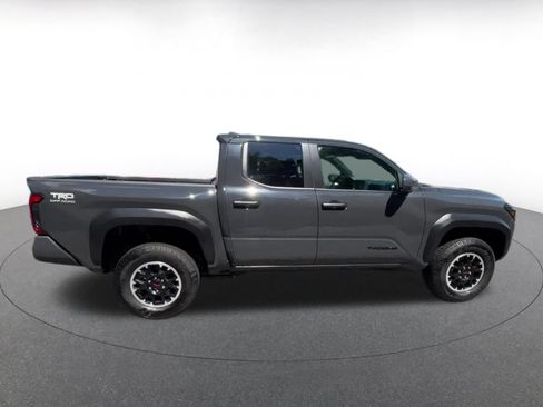 Used 2025 Toyota Tacoma TRD Off-Road AWD/4WD image 16