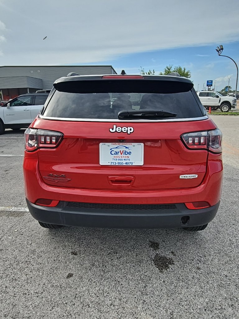 Used 2024 Jeep Compass Trailhawk AWD/4WD image 6