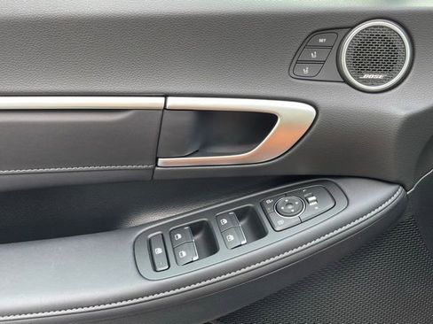 New 2025 Hyundai Sonata Limited image 17