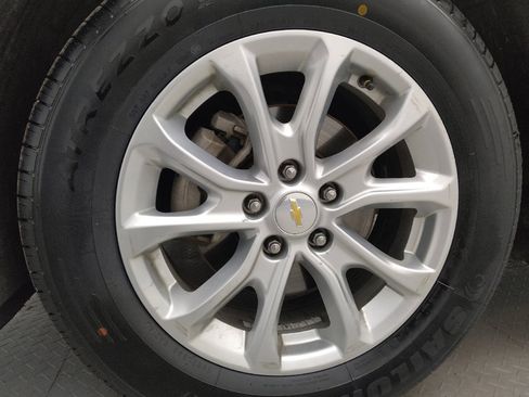 Used 2018 Chevrolet Equinox LT w/ Sun & Infotainment Package FWD image 31