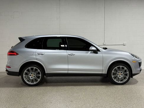 Used 2018 Porsche Cayenne Platinum Edition AWD/4WD image 5