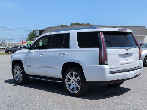 Used 2017 Cadillac Escalade Luxury image 5