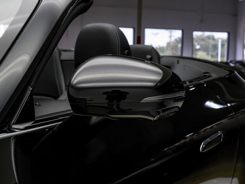 Used 2023 Mercedes-Benz SL 63 AMG 4MATIC w/ Driver Assistance Package image 33