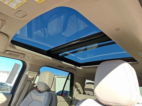 Used 2019 Lincoln Navigator Reserve w/ Cargo Package image 14