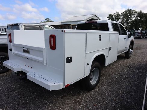 New 2025 GMC Sierra 3500 Pro w/ Convenience Package RWD image 4