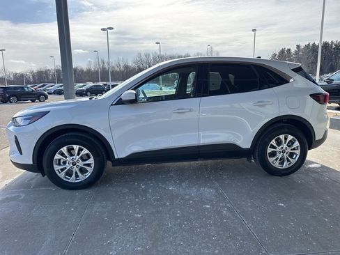 Certified 2024 Ford Escape Active w/ Tech Pack #2 image 4