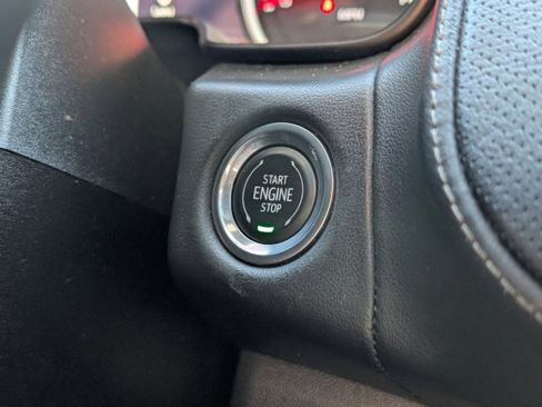 Used 2021 Chevrolet Suburban Premier w/ Premium Package image 42