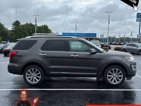 Used 2017 Ford Explorer Limited AWD/4WD image 6
