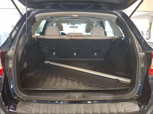 Used 2018 Subaru Outback 2.5i Limited AWD/4WD image 10