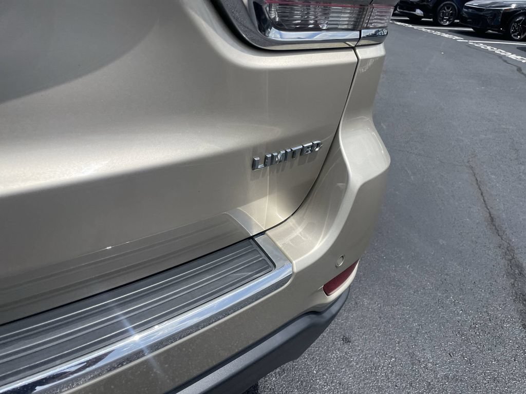 Used 2014 Jeep Grand Cherokee Limited AWD/4WD image 6