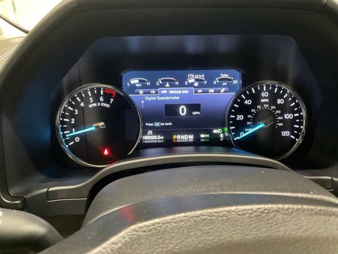Used 2019 Ford Expedition Platinum RWD image 20
