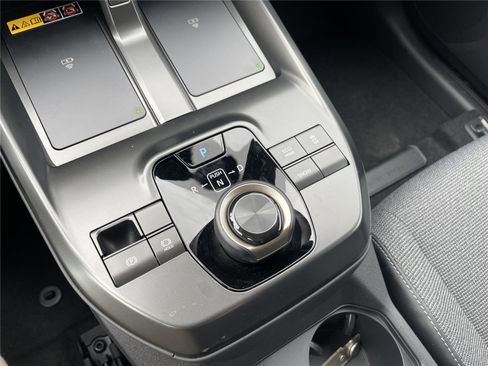 New 2026 Toyota bZ XLE Plus image 28