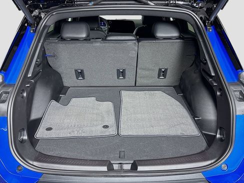 New 2026 Chevrolet Equinox EV LT image 25