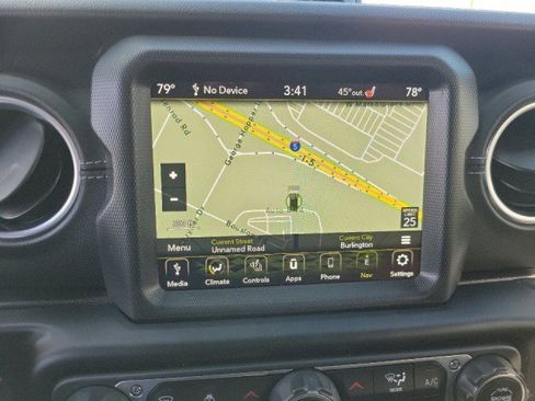 Used 2023 Jeep Wrangler Sahara w/ Cold Weather Group image 8