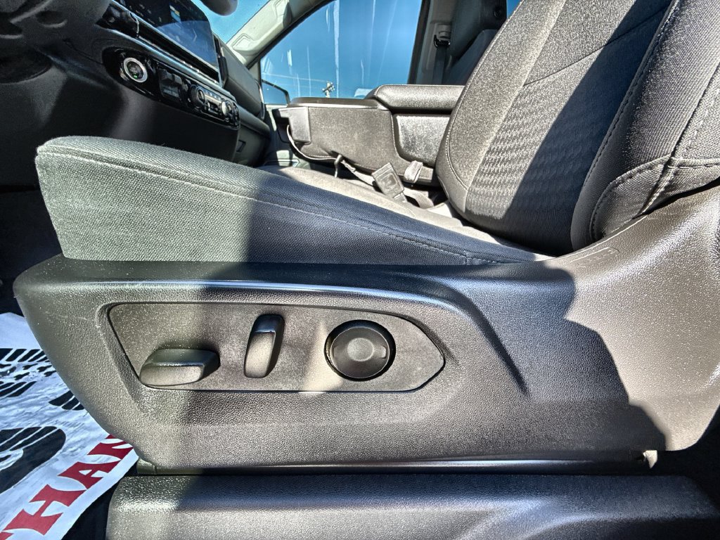 Used 2023 Chevrolet Silverado 1500 LT w/ Texas Edition Plus AWD/4WD image 15