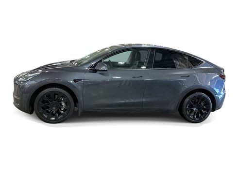 Certified 2021 Tesla Model Y Long Range AWD/4WD image 3