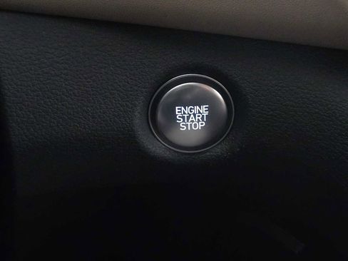 Used 2023 Hyundai Santa Fe SEL image 30