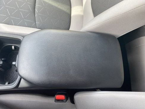 New 2025 Toyota RAV4 XLE image 37