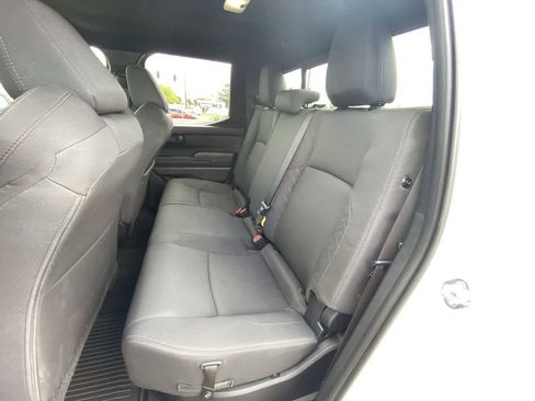 Certified 2025 Toyota Tacoma SR5 AWD/4WD image 21