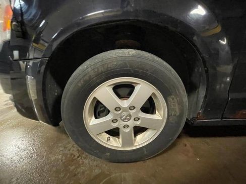 Used 2010 Dodge Grand Caravan SXT w/ Family Value Group image 11