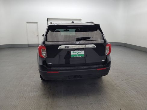 Used 2020 Ford Explorer XLT w/ Comfort Package image 6