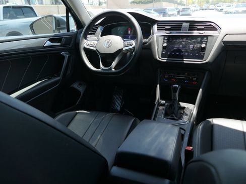 Used 2024 Volkswagen Tiguan SE FWD image 26
