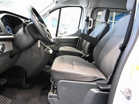 Used 2023 Ford Transit 350 XLT image 12