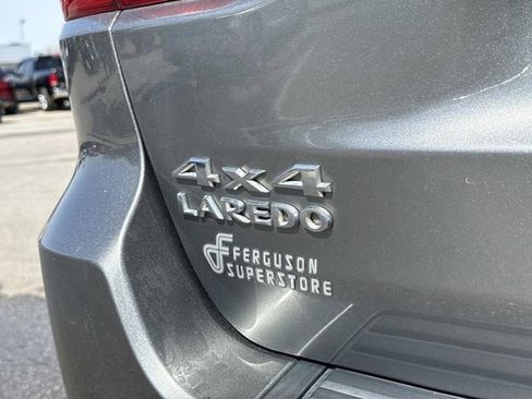 Used 2011 Jeep Grand Cherokee Laredo image 5