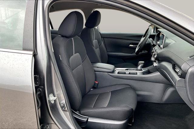 Certified 2025 Nissan Sentra SV w/ All-Weather Package FWD image 9