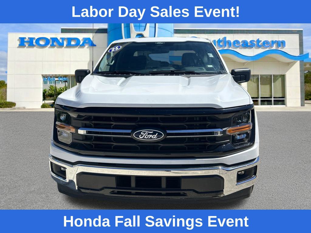 Used 2025 Ford F150 XLT RWD image 2