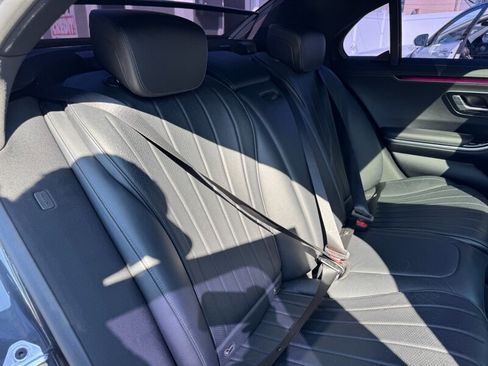 Used 2022 Mercedes-Benz S 580 4MATIC Sedan w/ AMG Line Package image 42