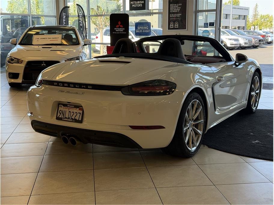 Used 2024 Porsche 718 Boxster S RWD image 5