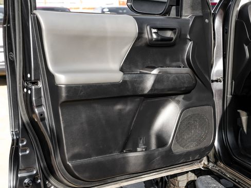 Used 2020 Toyota Tacoma SR5 image 52