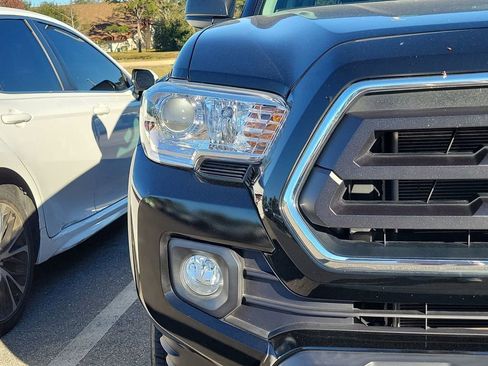 Used 2023 Toyota Tacoma SR5 image 4