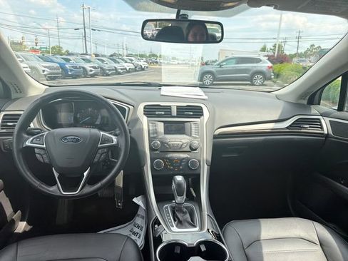 Used 2014 Ford Fusion SE w/ Equipment Group 502A FWD image 15