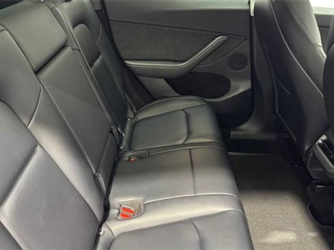 Used 2023 Tesla Model Y Long Range image 15