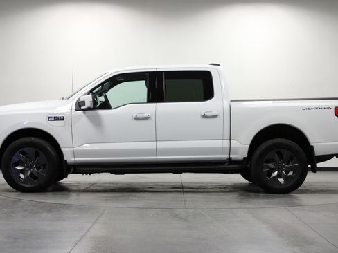 Used 2024 Ford F150 Lightning Lariat image 7