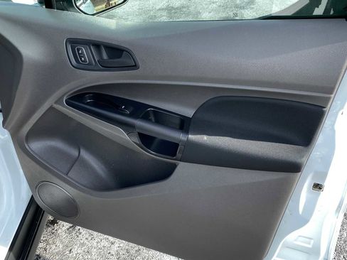 Used 2020 Ford Transit Connect XL image 31
