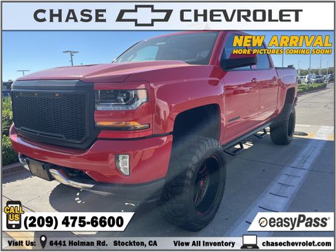 Used 2017 Chevrolet Silverado 1500 LT w/ LT Convenience Package AWD/4WD image 1