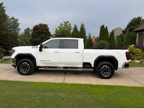 Used 2020 GMC Sierra 2500 SLE w/ SLE Convenience Package AWD/4WD image 9
